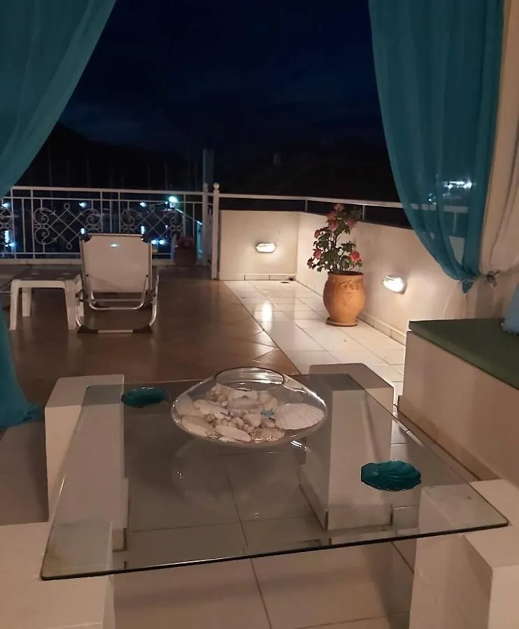 Sea Breeze Apartment Sami  Greece